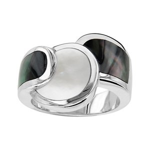 Bague Elixès en argent rhodié monture en nacre noire véritable et pastille ronde au centre en nacre blanche véritable - Vue 1