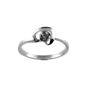 Bague en acier ornée d\'un oxyde noir au centre d\'un coeur - Vue 1