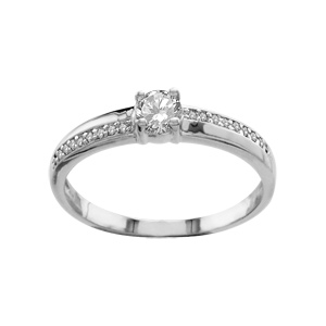 Bague en argent rhodi avec demi-rails d\'oxydes blancs en dcall et solitaire en oxyde blanc - Vue 1