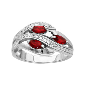 Bague en argent rhodié collection joaillerie 3 navettes en oxydes rouges et rails d\'oxydes blancs sertis - Vue 1