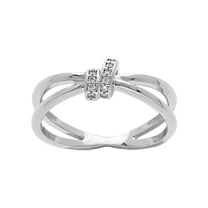 Bague en argent rhodi croise avec solitaire deux rangs d'oxydes blancs sertis