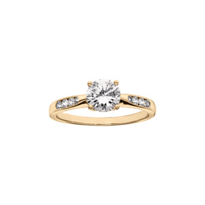 Bague en vermeil avec oxyde blanc serti 4 griffes et sertissage d\'oxydes blancs sur le dessus de l\'anneau - Vue 1