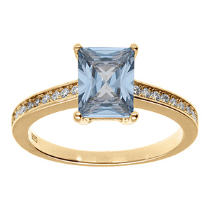 Bague en vermeil avec oxyde bleu et oxydes blancs sur l'anneau