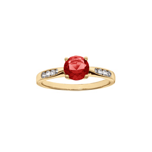 Bague en vermeil grand diamètre un oxyde rouge serti 4 griffes et sertissage d\'oxydes blancs sur 1/2 anneau - Vue 1