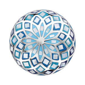 Bague Stella Mia en acier et nacre blanche v�ritable plateau rond bomb� motif fleur et d�grad� de bleu
