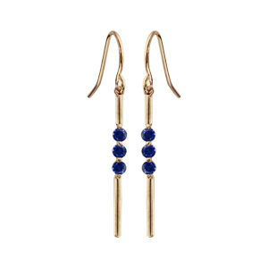 Boucles d\'oreilles pendantes en plaqué or baguettes lisses et oxydes bleu foncé et fermoir crochet - Vue 1