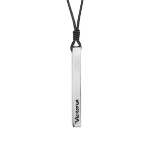 Collier avec pendentif tube rectangulaire en acier satiné 4mm personnalisable et cordon noir réglable - Vue 1