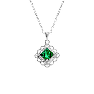 Collier en argent avec pendentif carr� oxyde vert et halo d' oxydes blancs sertis - 39+4cm