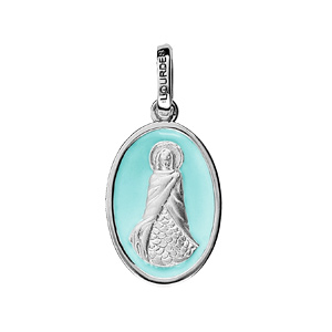 Pendentif en argent rhodi ovale Sainte Sara sur fond bleu ciel - Vue 1