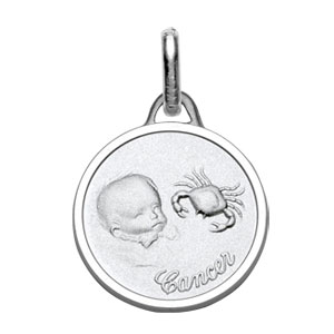 Pendentif médaille pour bébé en argent rhodié zodiaque Cancer - Vue 1
