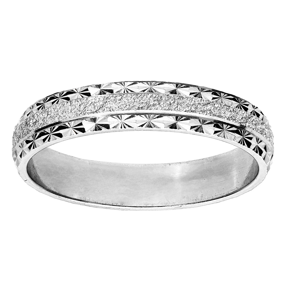 Alliance en argent rhodié granitée et diamantée avec bord étoile largeur 4mm