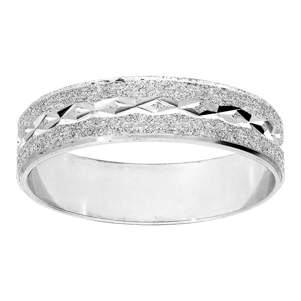 Alliance en argent rhodié granitée et diamantée croisée largeur 5mm