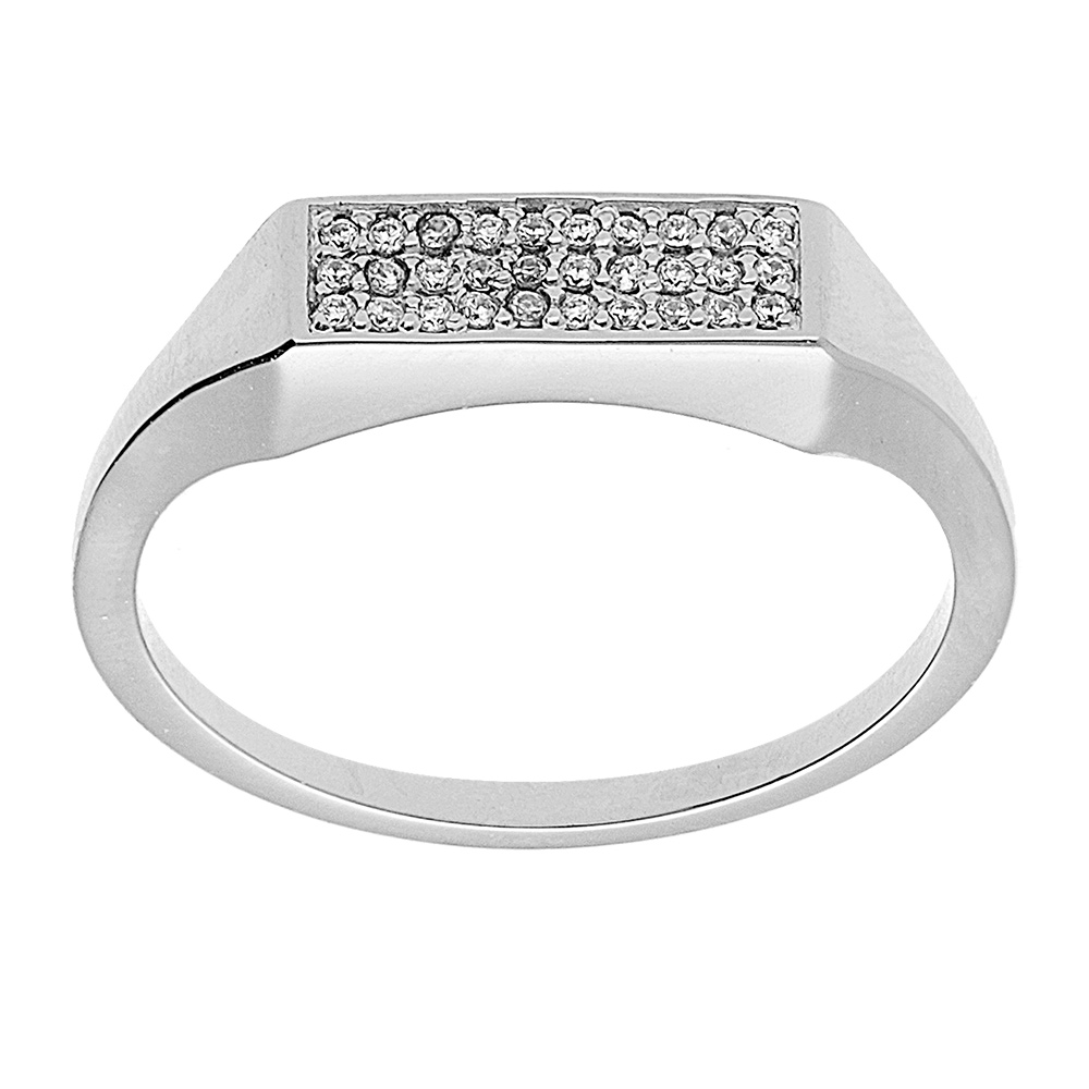 Chevalière femme en argent platiné de forme rectangulaire pavée d' oxydes blancs sertis