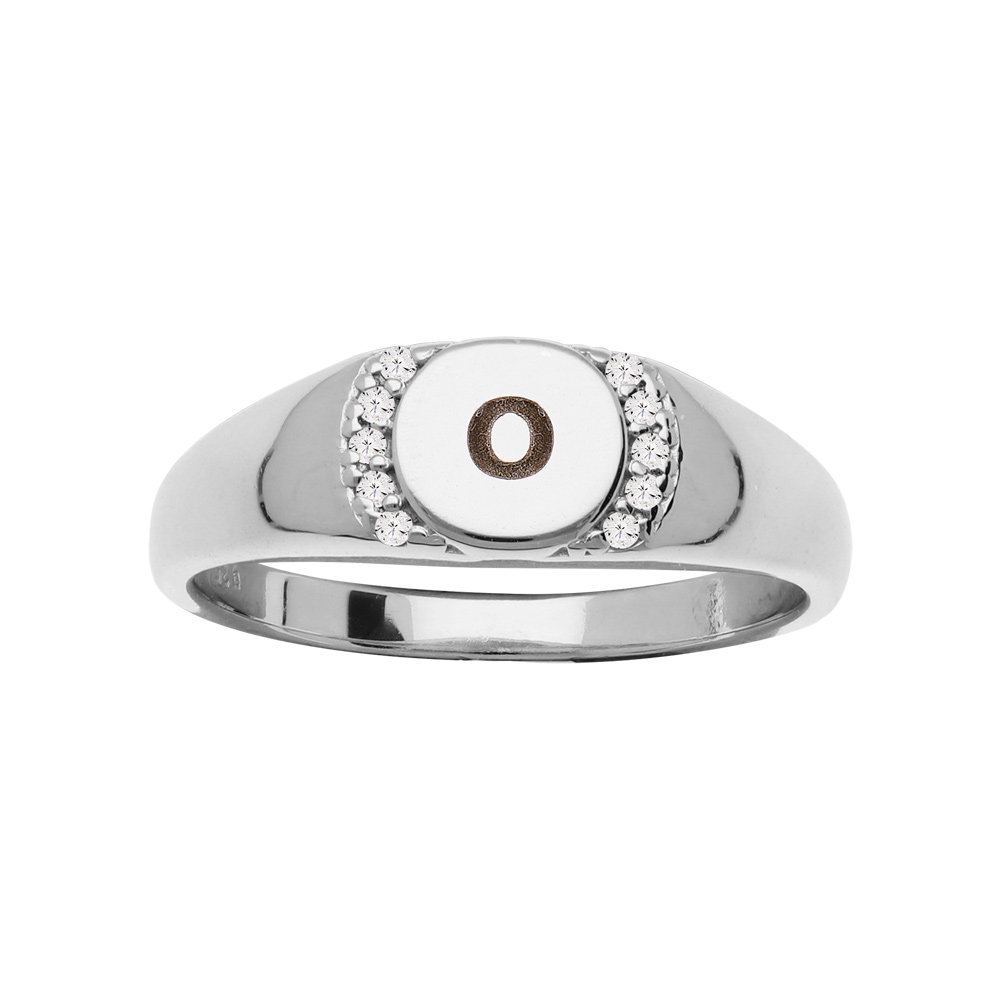 Chevalière en argent rhodié petit plateau rond contour d'oxydes blancs sertis