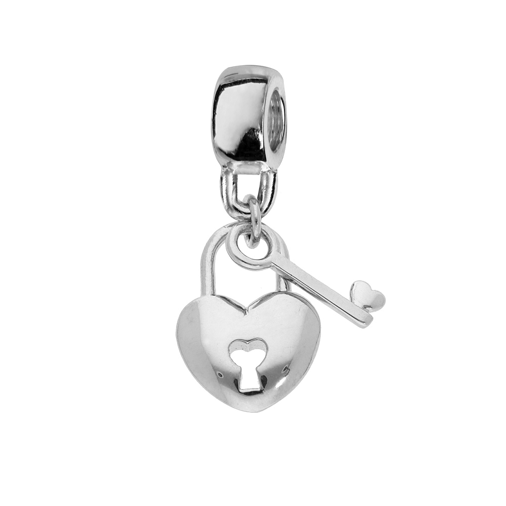 Charms en argent platiné cadenas forme coeur et clé suspendu Charms en argent platiné cadenas forme coeur et clé suspendu