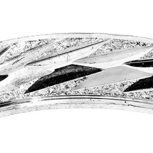 Alliance en argent rhodié diamantée en biais largeur 5mm - Vue 2