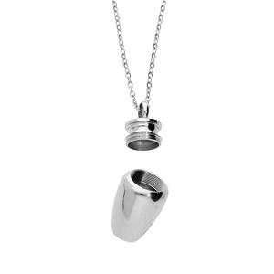 Collier en acier chane avec pendentif \