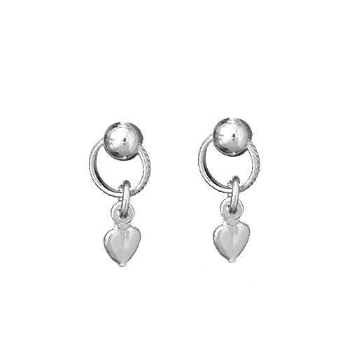 Boucles d’oreilles en argent anneau avec petit coeur suspendu et fermoir poussette