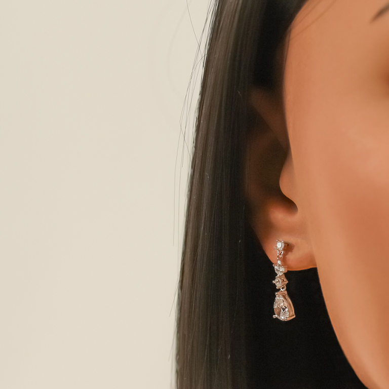 Boucles d\'oreille pendante  tige en argent rhodi� oxydes blancs sertis - Vue 20