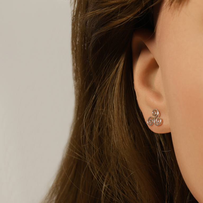Boucles d\'oreille tige en argent rhodié triskel 10mm - Vue 20