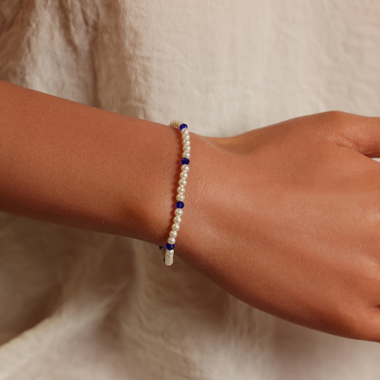 Bracelet en argent rhodi avec perles 3mm blanche de synthse et perles bleues 16+3cm - Vue 20