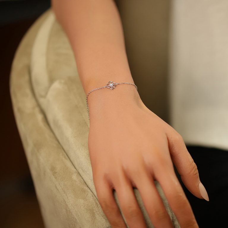 Bracelet en argent rhodi motif fleur avec un oyyde blanc central serti  - 16+2cm - Vue 20