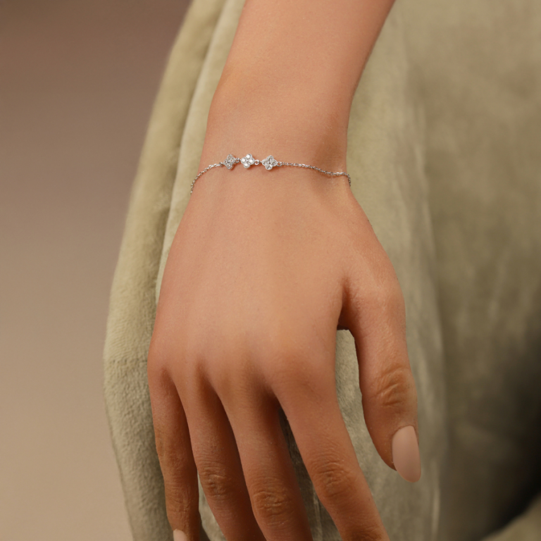 Bracelet en argent rhodi� multi fleurs d\'oxydes blancs sertis 1- 5+3cm - Vue 20