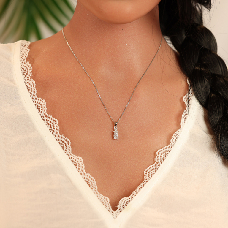 Collier en argent rhodi chane avec pendentif oxydes blancs 42+3cm - Vue 20