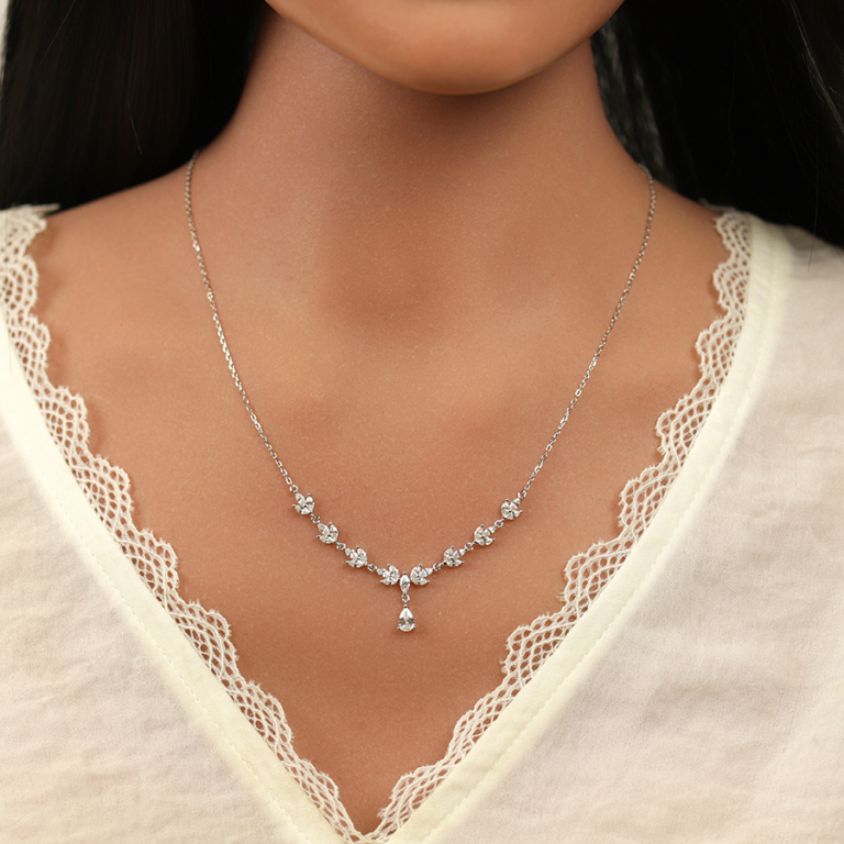 Collier en argent rhodi� avec oxydes blancs  - 42+3cm - Vue 20