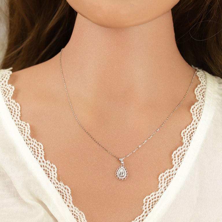 Collier en argent rhodi goutte oxydes blancs sertis et contour dentel - 40+4cm - Vue 20