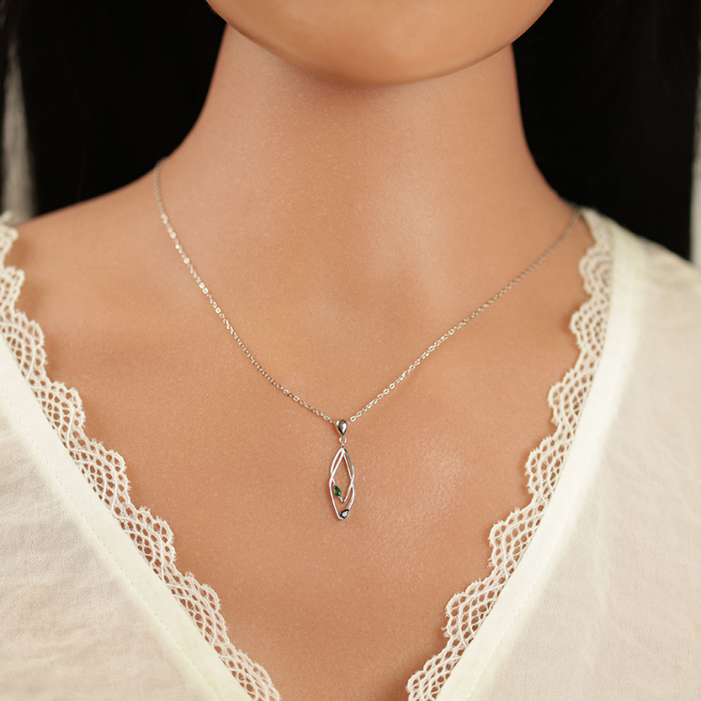 Collier en argent rhodi� deux  losanges entrelac�s avec oxydes bleu et vert sertis - 39+4cm - Vue 20