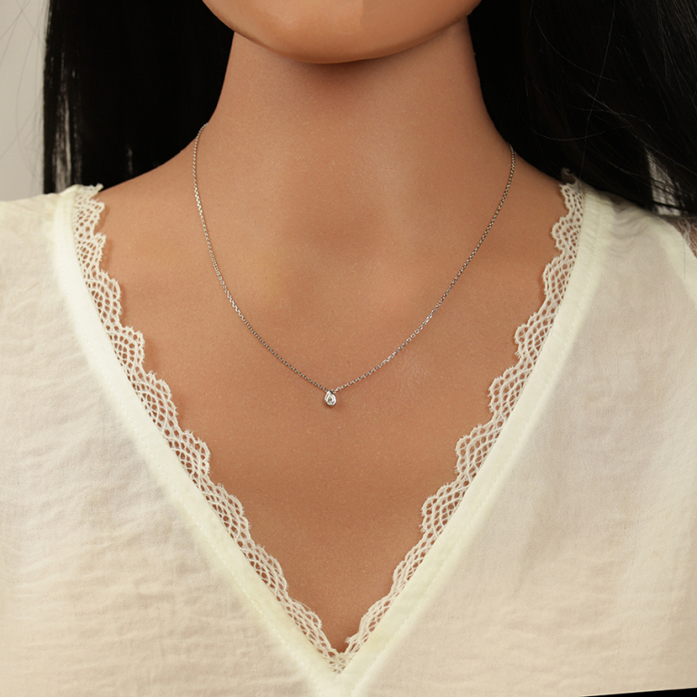 Collier en argent rhodi� goutte d\'oxyde blanc serti clos - 38+4cm - Vue 20