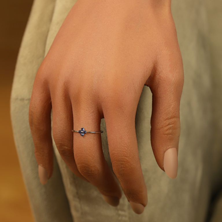 Bague en argent rhodi� fleur d\'oxydes bleus - Vue 20