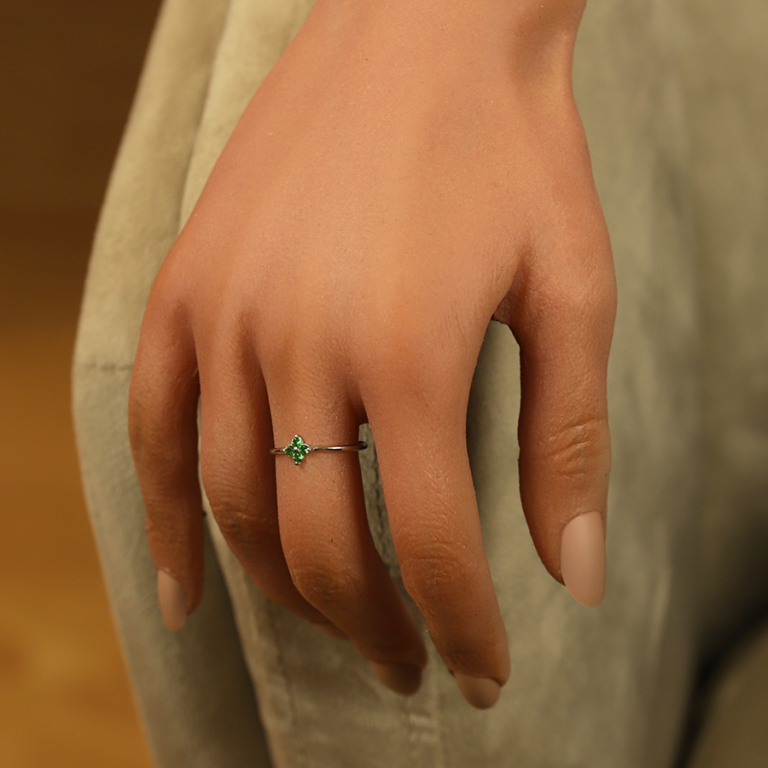 Bague en argent rhodi� fleur d\'oxydes verts - Vue 20