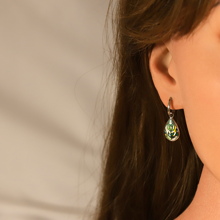 Boucles d\'oreille stella Mia en acier forme goutte nacre et résine - Vue 20