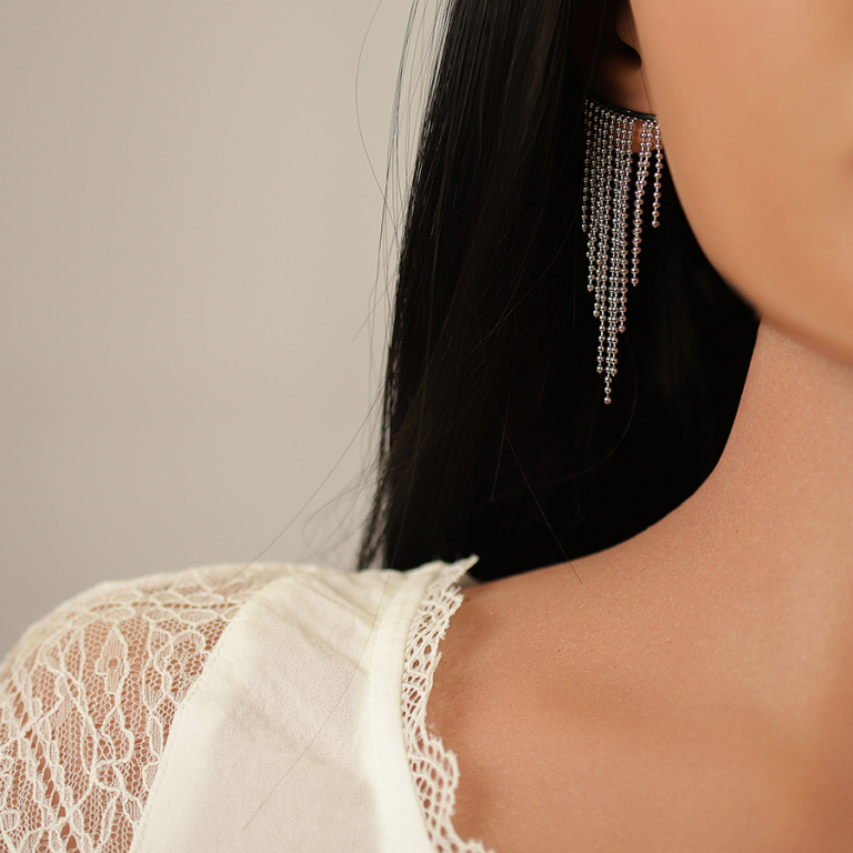 Boucles d\'oreille tige en acier drapé - Vue 20