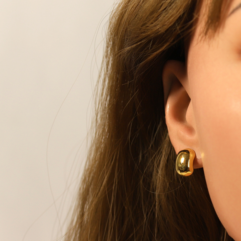 Boucles d\'oreille tige en acier doré demi créoles - Vue 20