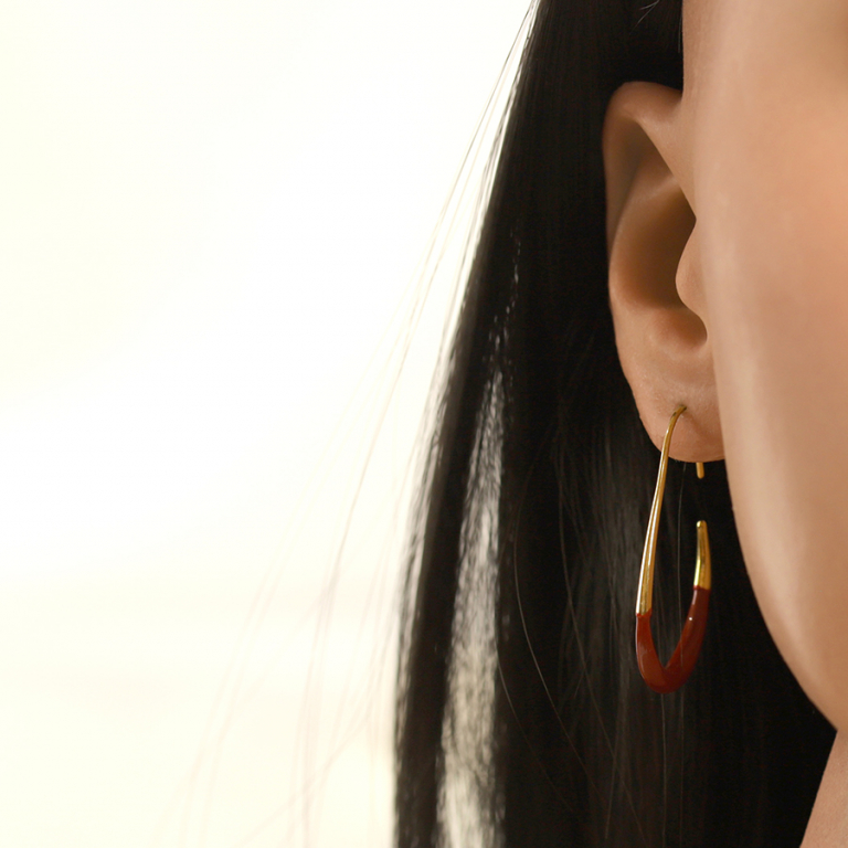 Cr�oles ovales en acier dor� r�sine rouge - 37x33mm - Vue 20