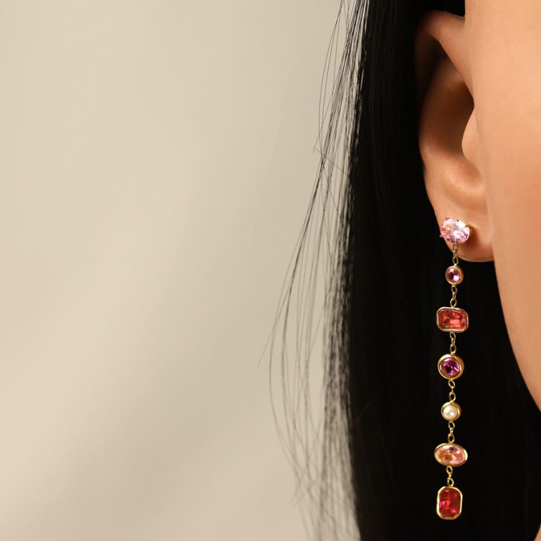 Boucles d\'oreille pendantes en  acier dor� avec oxydes ton rose - Vue 20