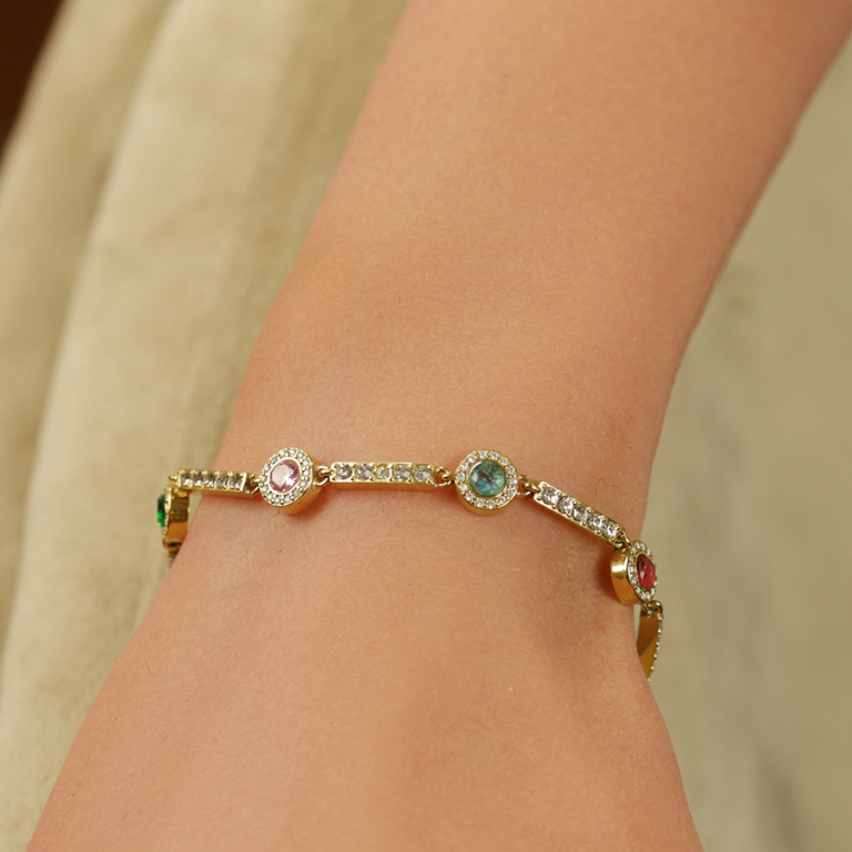 Bracelet en acier dor� avec ronds d\'oxydes color�s entour�s d\'oxydes blancs et de barrettes oxydes blancs - 17.5+5cm - Vue 20
