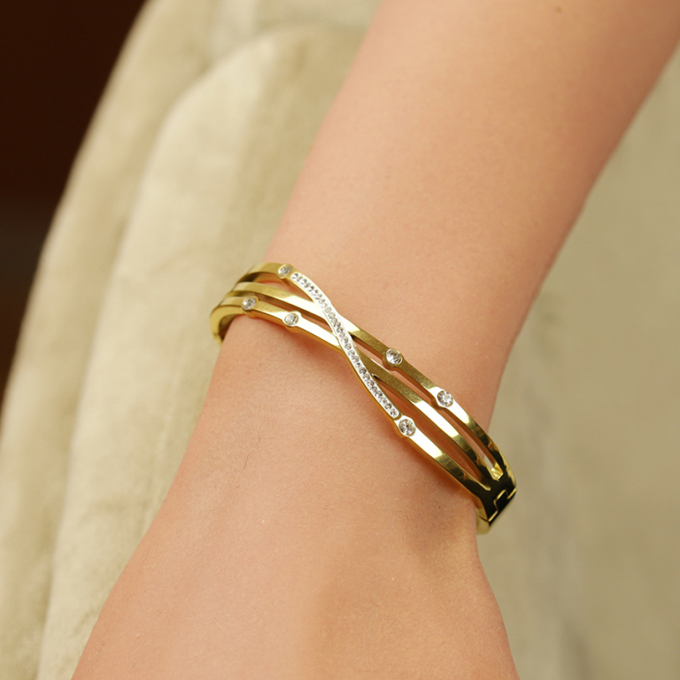 Bracelet en acier dor� articul� avec oxydes blancs sertis - 60mm - Vue 20