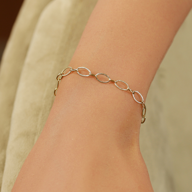 Bracelet en acier dor� maille ovale altern�e cisel�e - 18cm - Vue 20