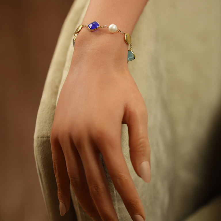 Bracelet en acier pastilles color�es carr� bleu oeil de chat et perle  blanche imitation - 16+3cm - Vue 20