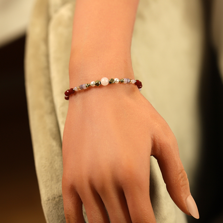 Bracelet en acier dor� avec boules 4mm verre facet� perles imitation et quartz 6mm v�ritable - 16.5+3cm - Vue 20