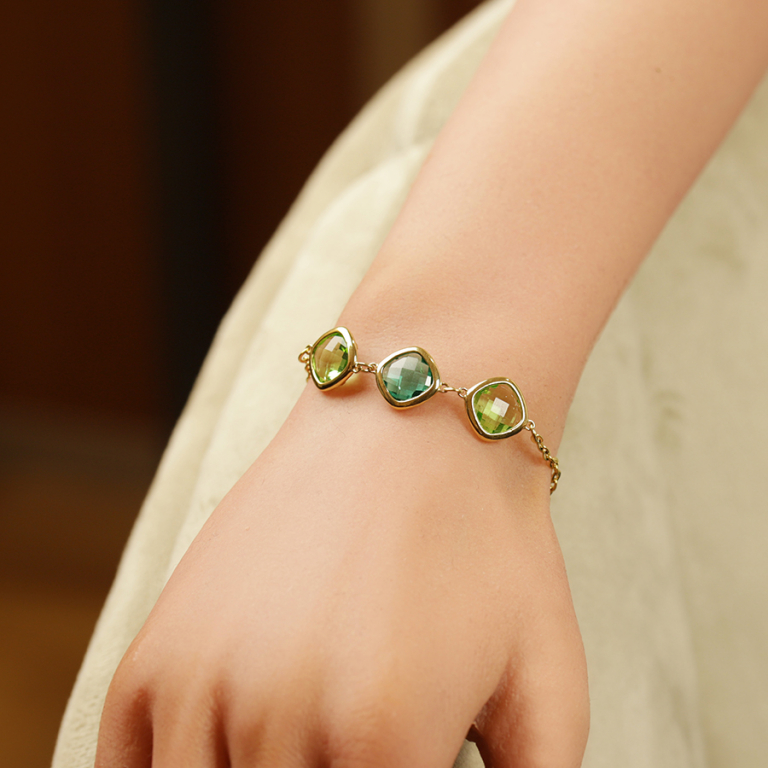 Bracelet en acier dor� avec oxydes carr�s vert fonc� et vert clair - 17+2cm - Vue 20