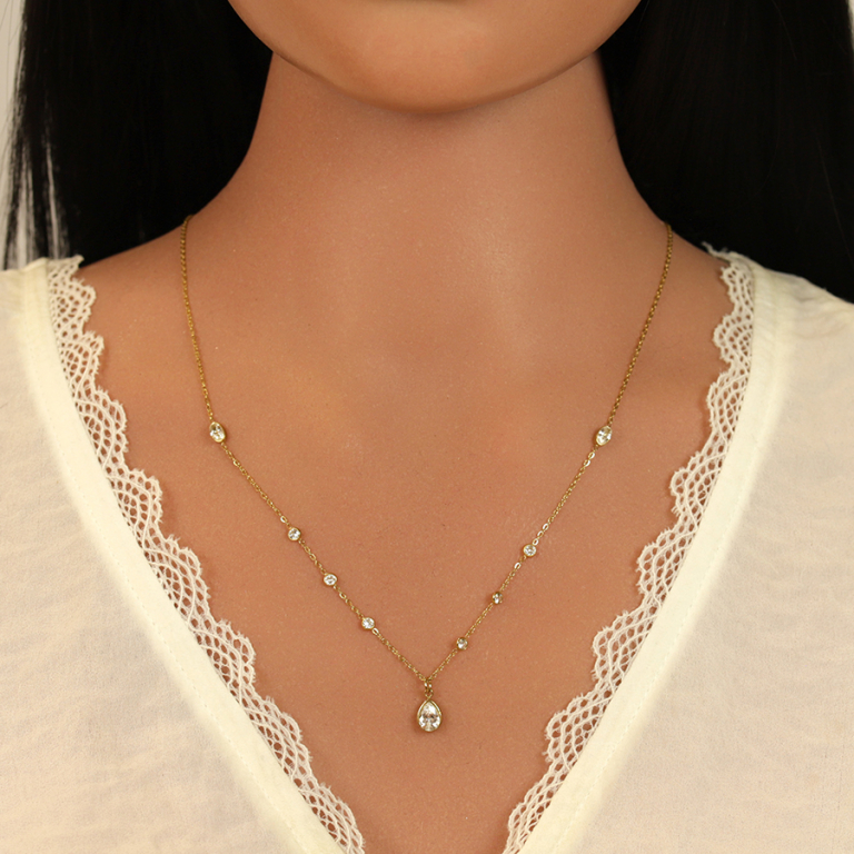 Collier en acier dor� pendentif goutte d\'oxyde blanc serti clos et oxydes blancs sertis clos sur cha�ne - 40+5cm - Vue 20