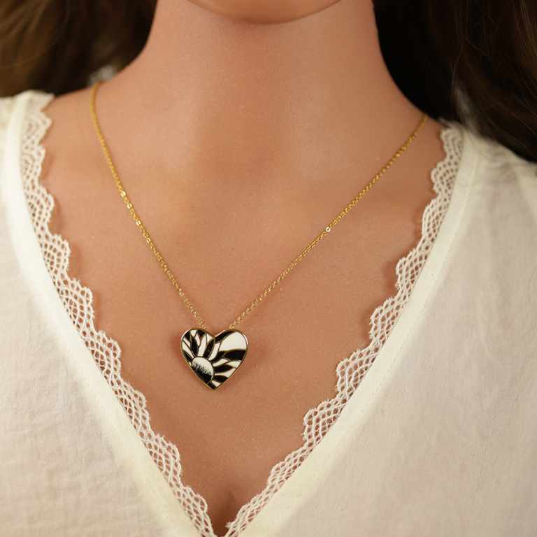 Collier Stella Mia en acier doré pendentif coeur résine blanche et noire - 45+10cm - Vue 20