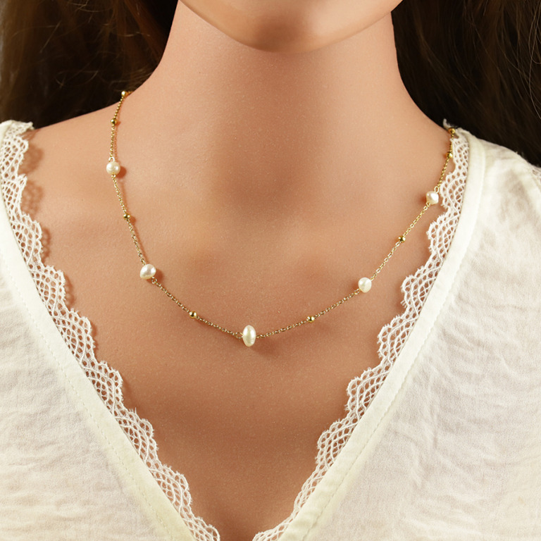 Collier en acier dor avec perles de culture d\'eau douce blanches -  38.5+5cm - Vue 20