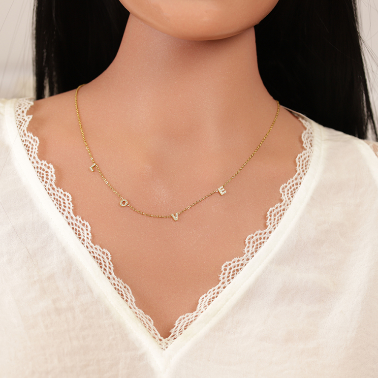 Collier en acier dor� love avec oxydes blancs sertis - 43+4cm - Vue 20