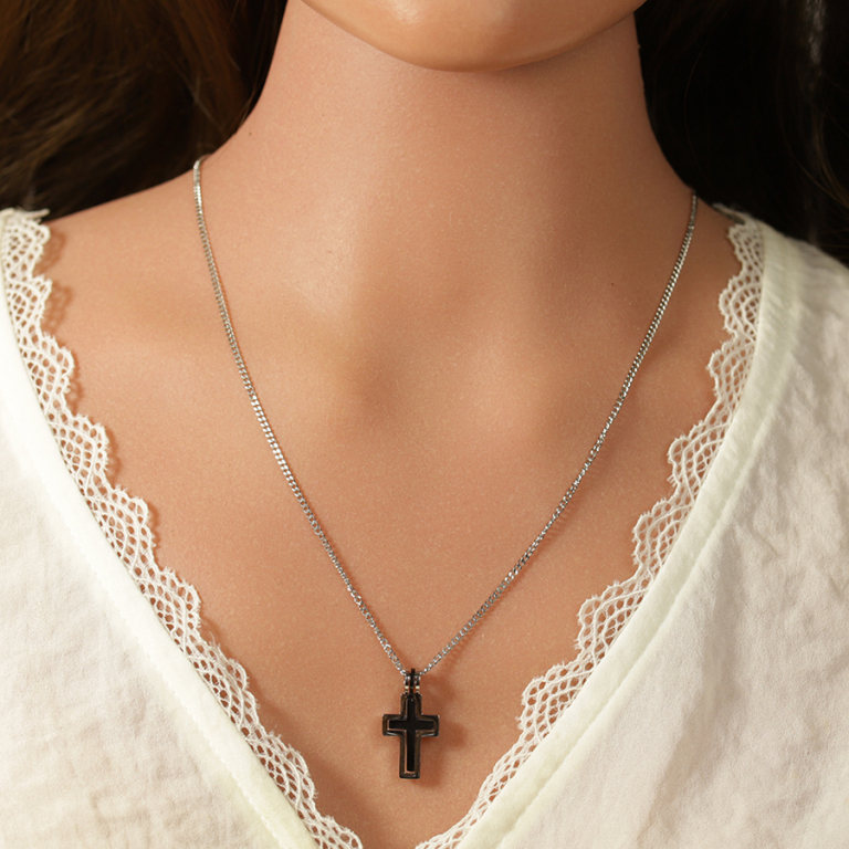 Collier en acier pendentif croix  PVD noir  20 x 13mm - 50+5cm - Vue 20